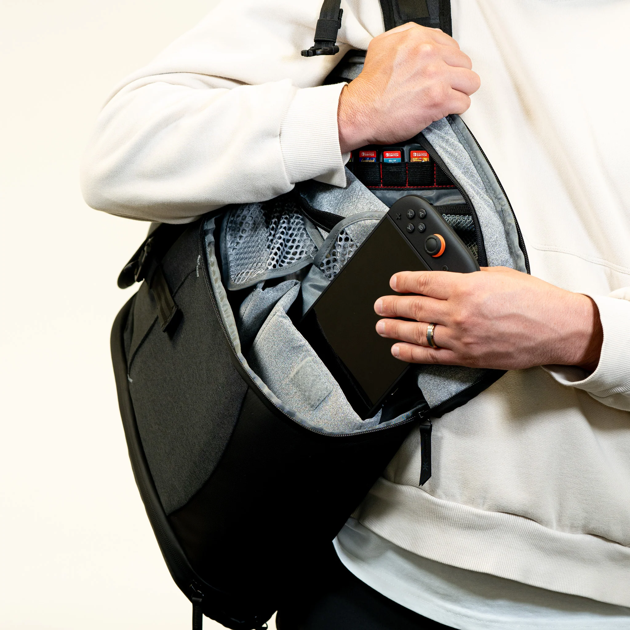 Vortex 1.0 All-Purpose Gaming Backpack - Image 3